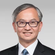 鍾偉强博士